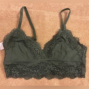 Cute aerie laced green bralette!